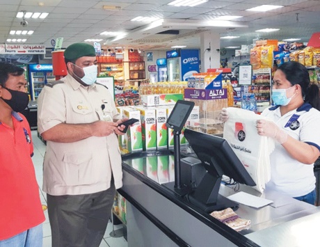 Read more about the article 77.28% of supermarket and bakery shop owners support replacing plastic bags with environmentally friendly alternatives